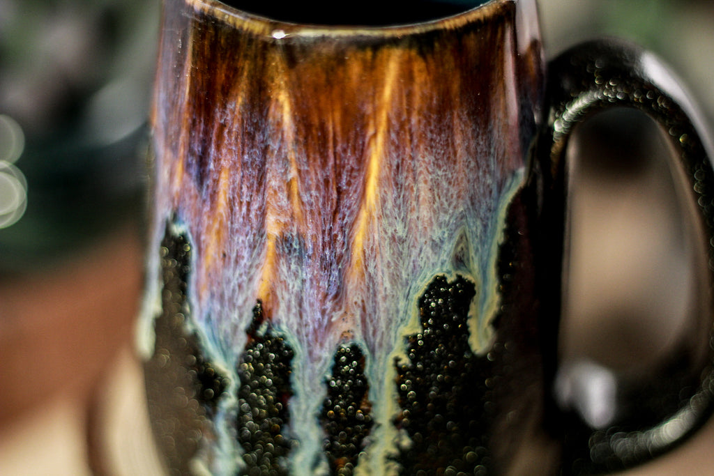 02-D Electric Wave Notched Crystal Mug, 14 oz