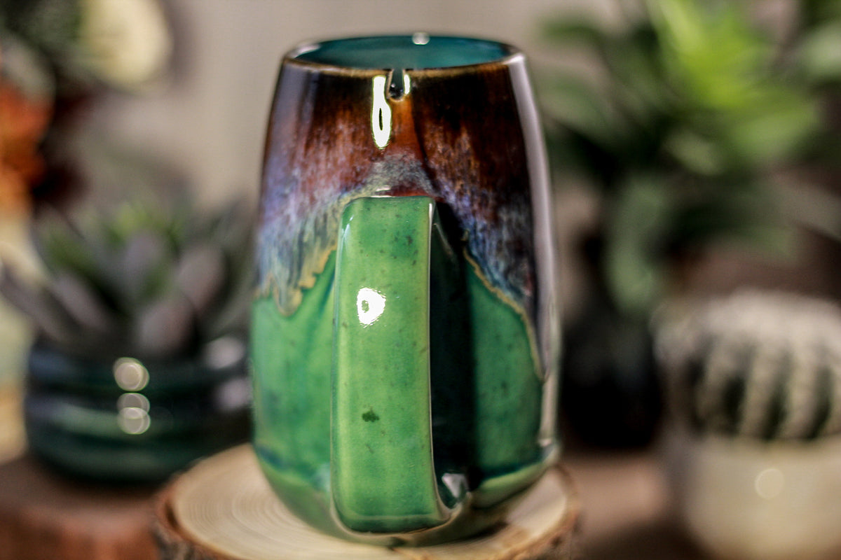 05-D Electric Wave Notched Acorn Mug, 14 oz