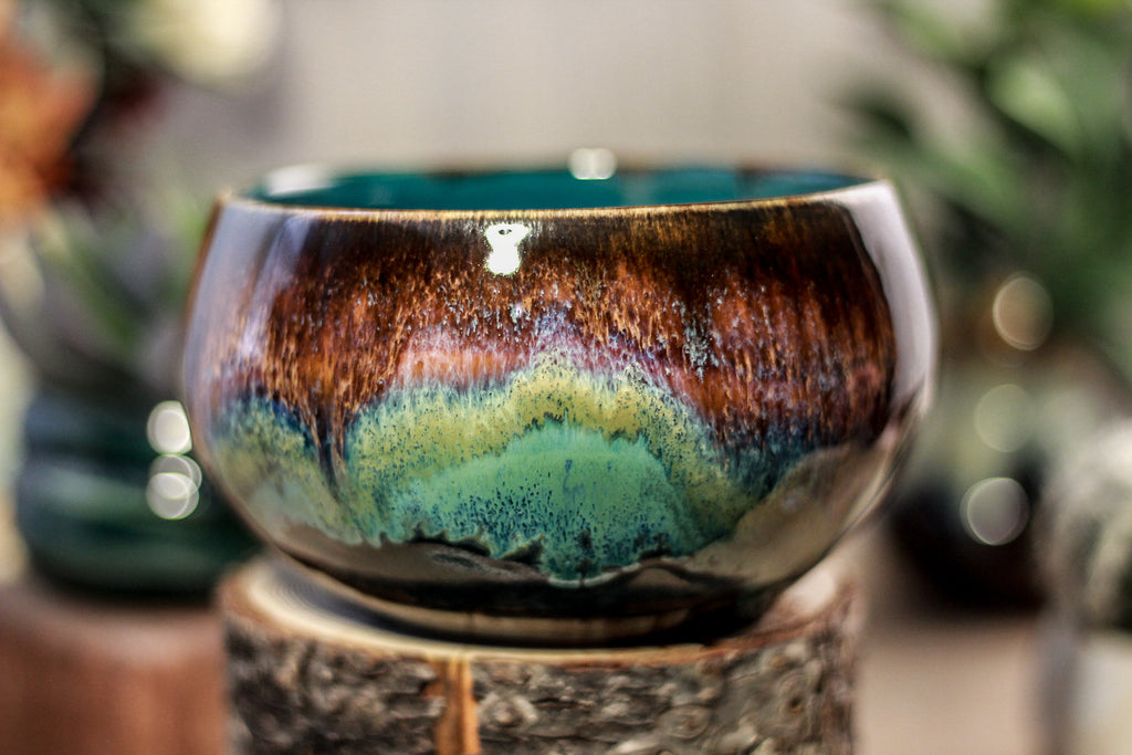 13-D Molten Electric Falls Bowl, 24 oz.
