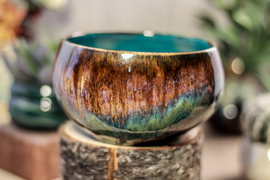 13-D Molten Electric Falls Bowl, 24 oz.