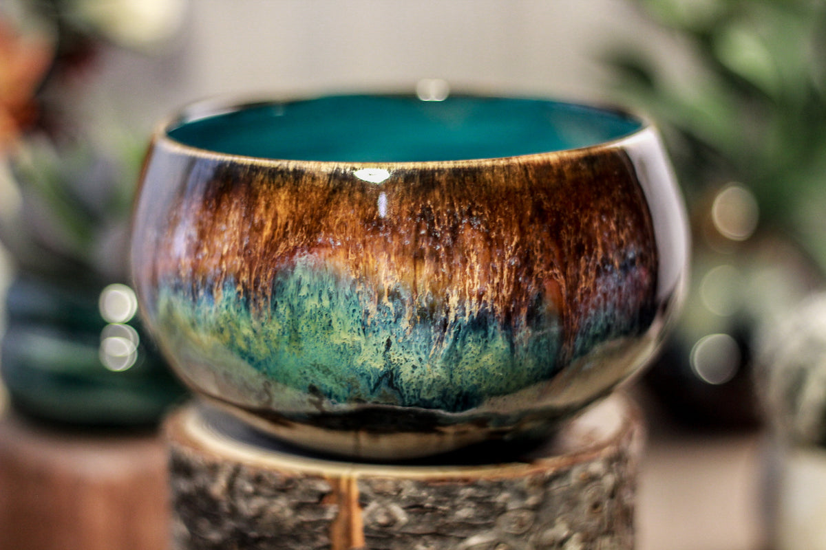 13-D Molten Electric Falls Bowl, 24 oz.