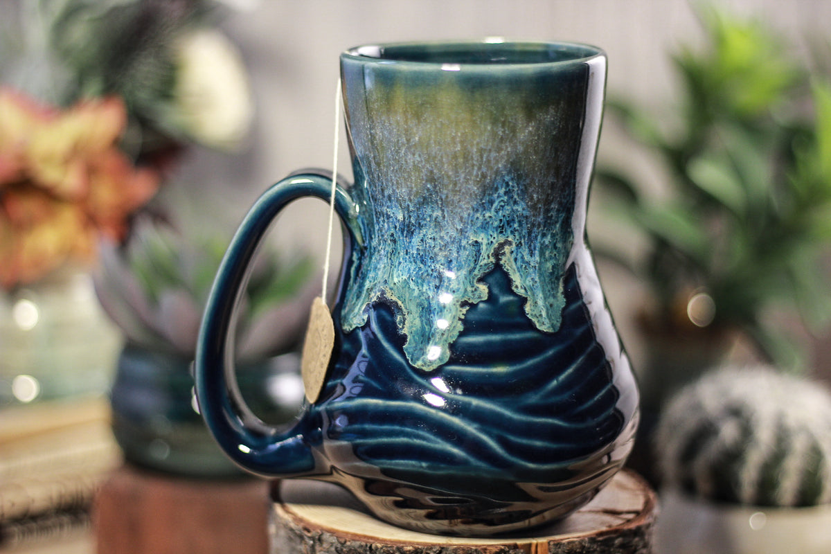 37-E Astral Wave Flared Notched Textured Mug, 18 oz.