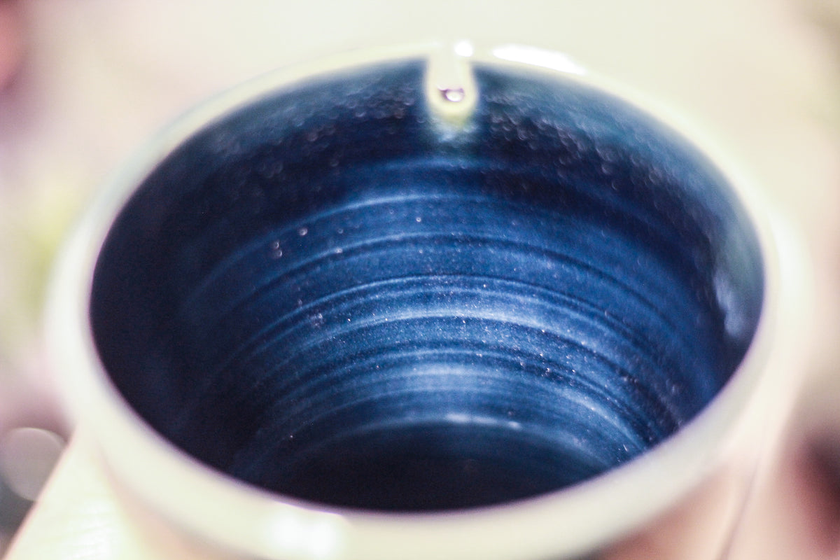 37-E Astral Wave Flared Notched Textured Mug, 18 oz.