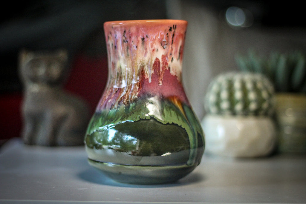 01-A Coral Mountain Meadow Barely Flared Acorn Mug - TOP SHELF, 22 oz.