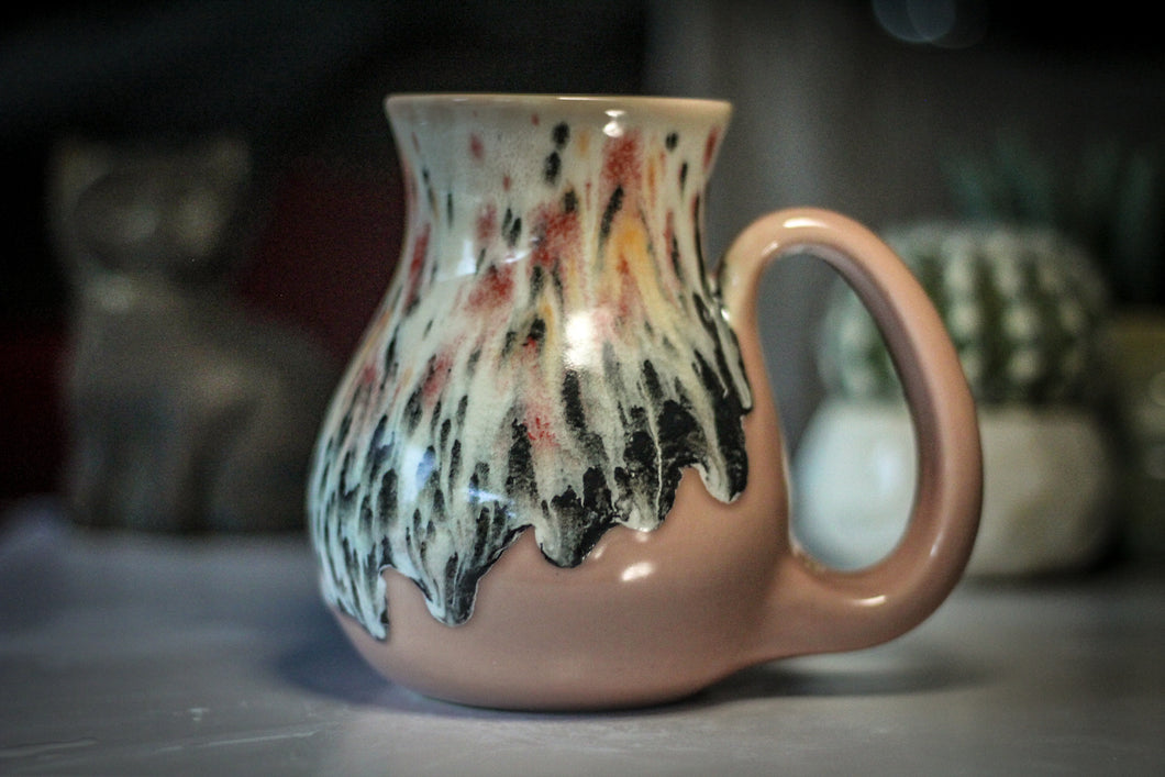 15-D Grandma's Lace Flared Mug, 18 oz.