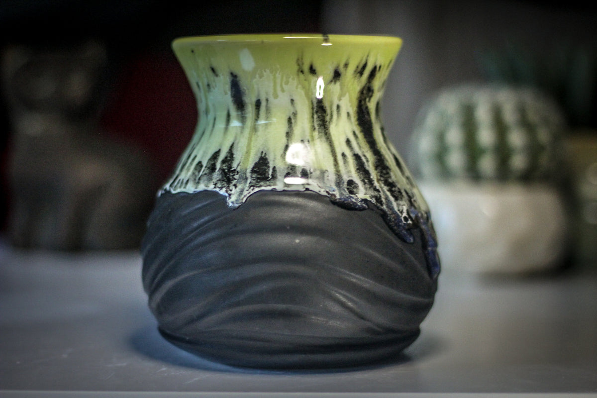 19-E PROTOTYPE Flared Textured Mug, 21 oz.