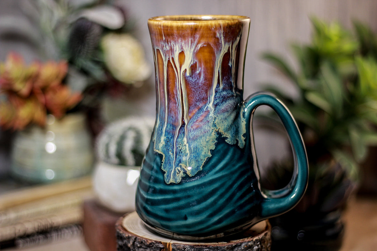 05-D New Wave Barely Flared Textured Mug - TOP SHELF, 18 oz.