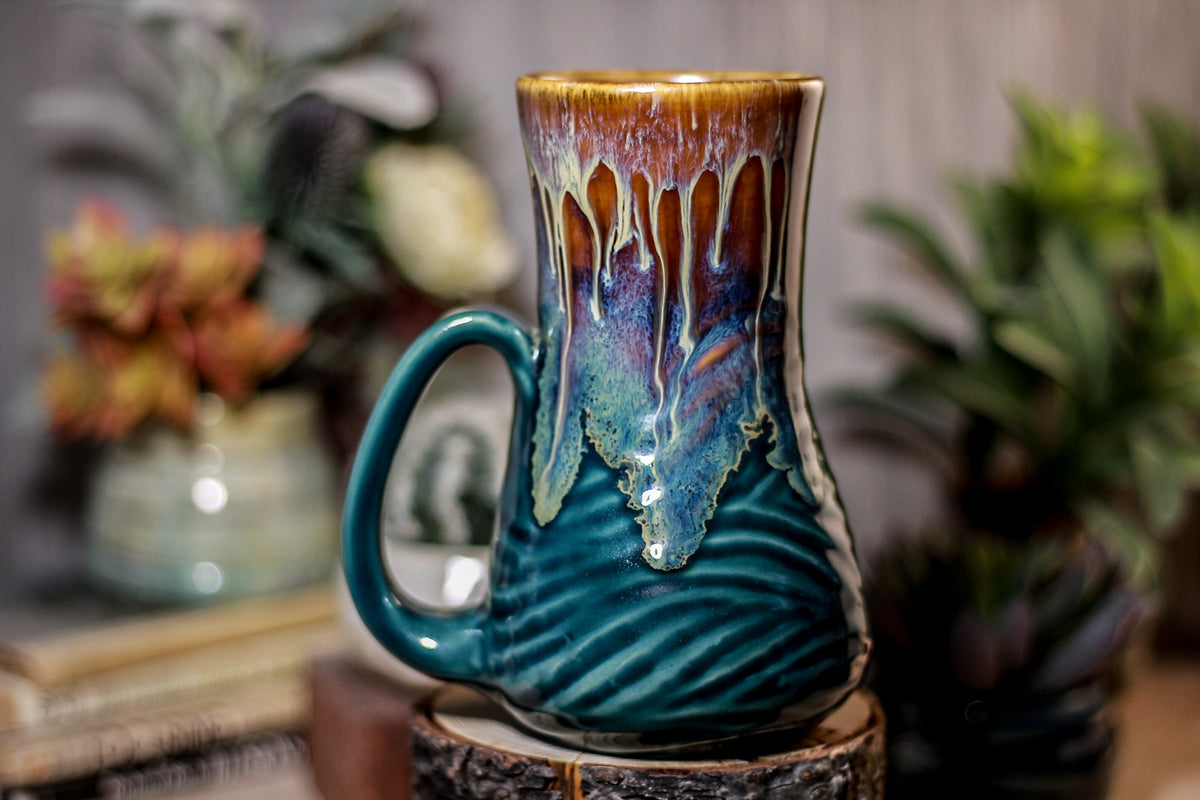 05-D New Wave Barely Flared Textured Mug - TOP SHELF, 18 oz.