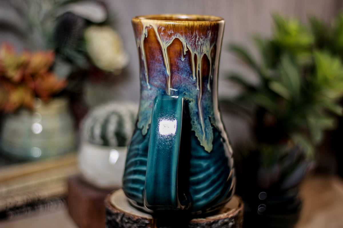 05-D New Wave Barely Flared Textured Mug - TOP SHELF, 18 oz.
