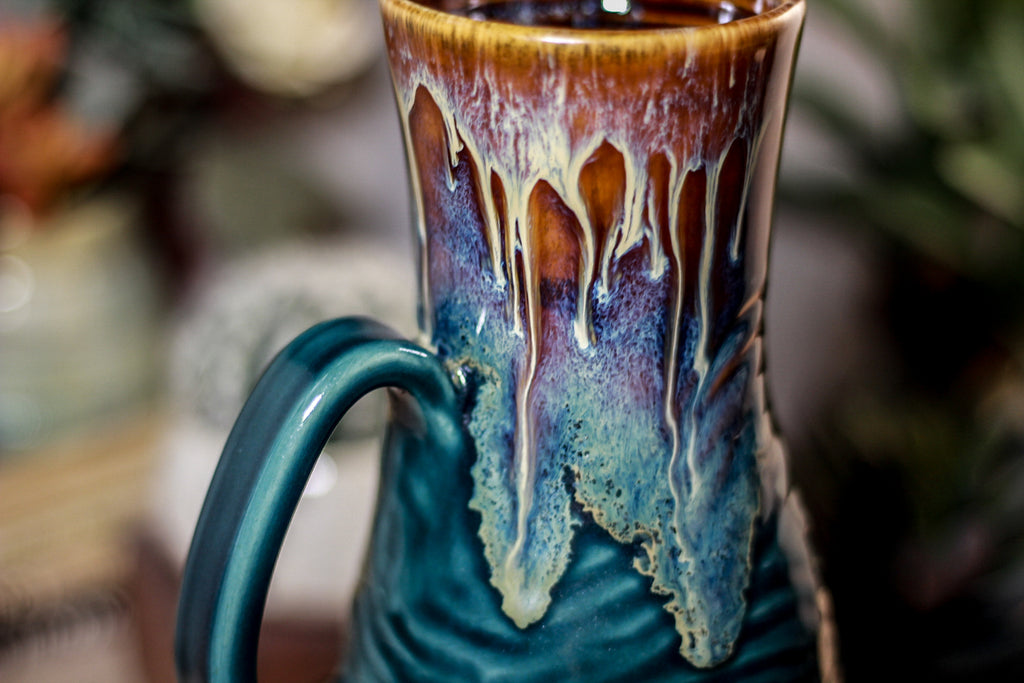 05-D New Wave Barely Flared Textured Mug - TOP SHELF, 18 oz.