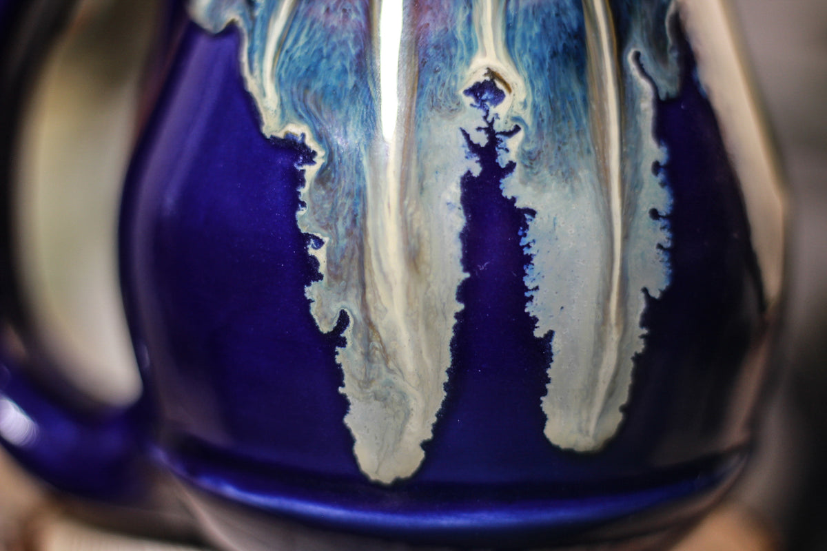 07-D New Wave Barely Flared Notched Acorn Mug TOP SHELF +, 18 oz.
