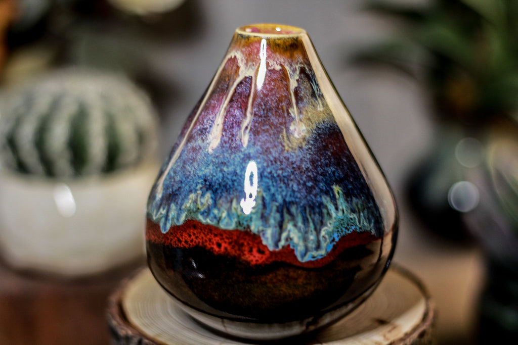 05-P New Wave Variation Small Bud Vase