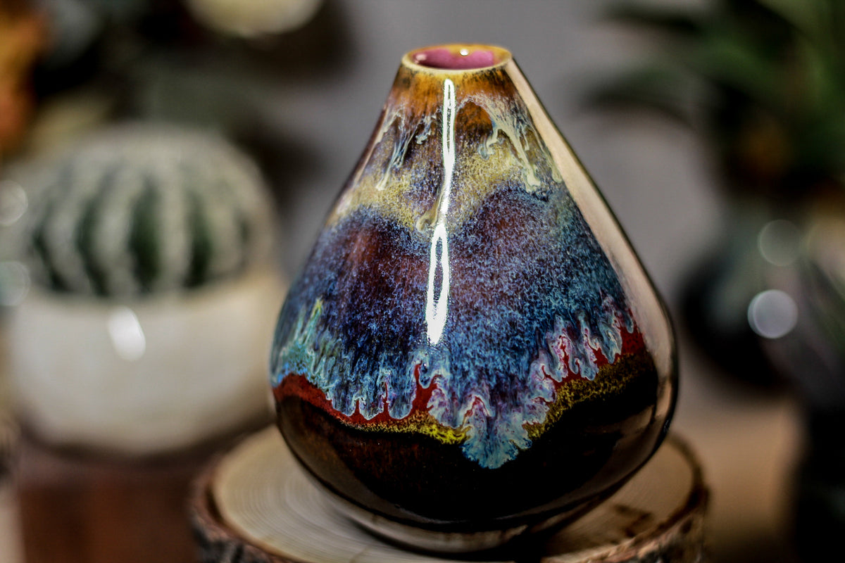 05-P New Wave Variation Small Bud Vase