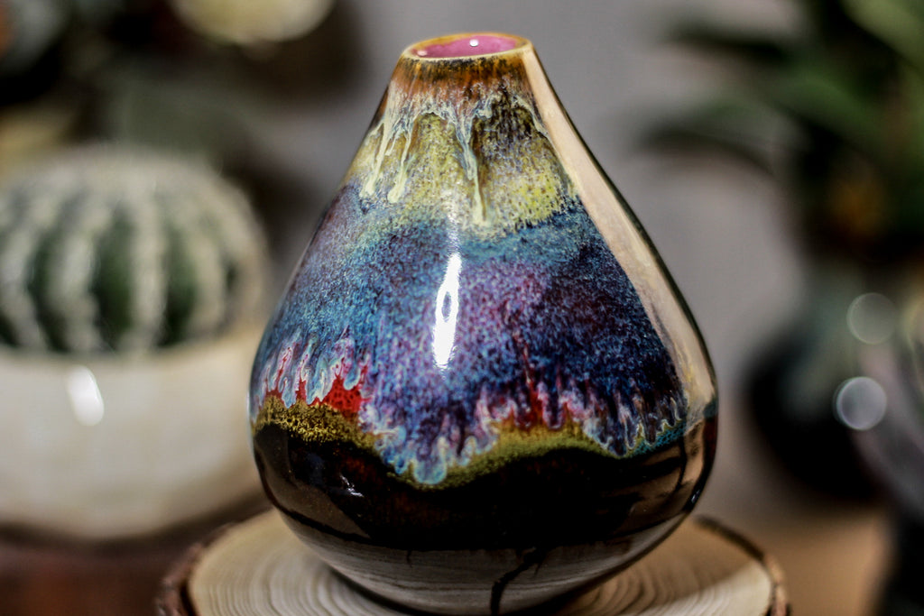 05-P New Wave Variation Small Bud Vase