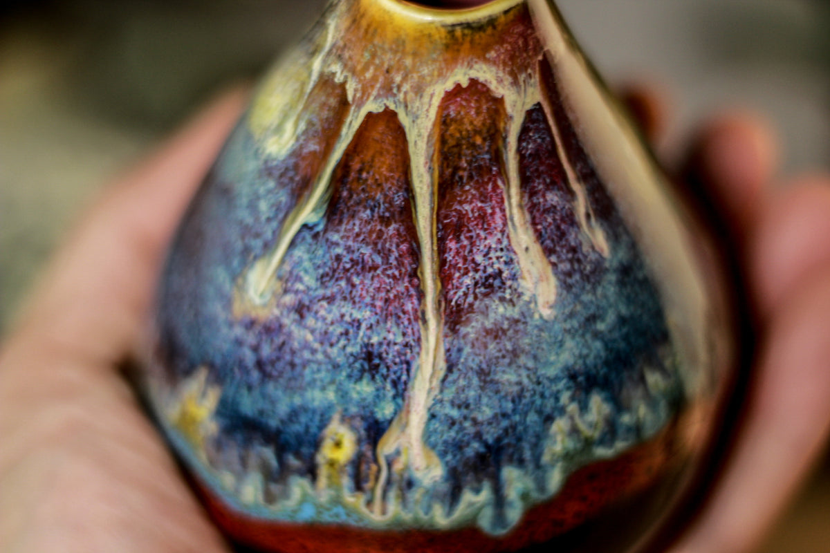 05-P New Wave Variation Small Bud Vase