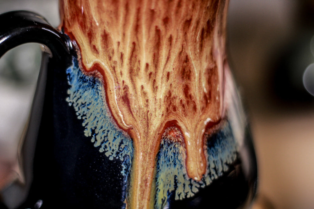 40-C Lava Falls Barely Flared Notched Mug, 19 oz