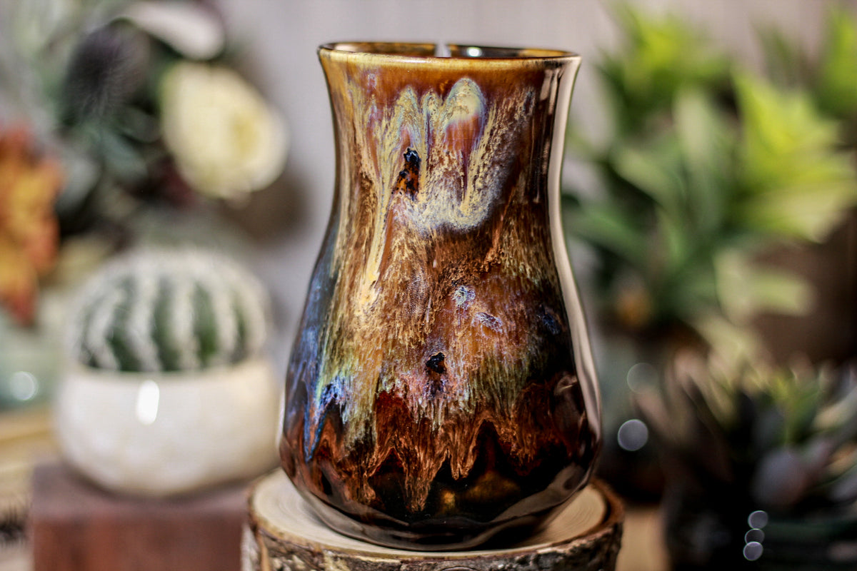 41-B Rainbow Grotto Barely Flared Notched Crystal Mug, 17 oz