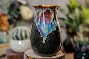 03-P New Wave/Rainbow Grotto Vase