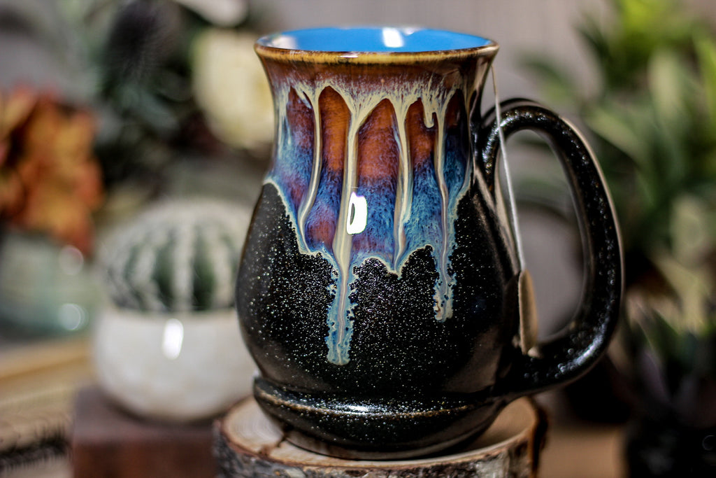 17-D New Wave Barely Flared Notched Acorn Mug - TOP SHELF, 19 oz.