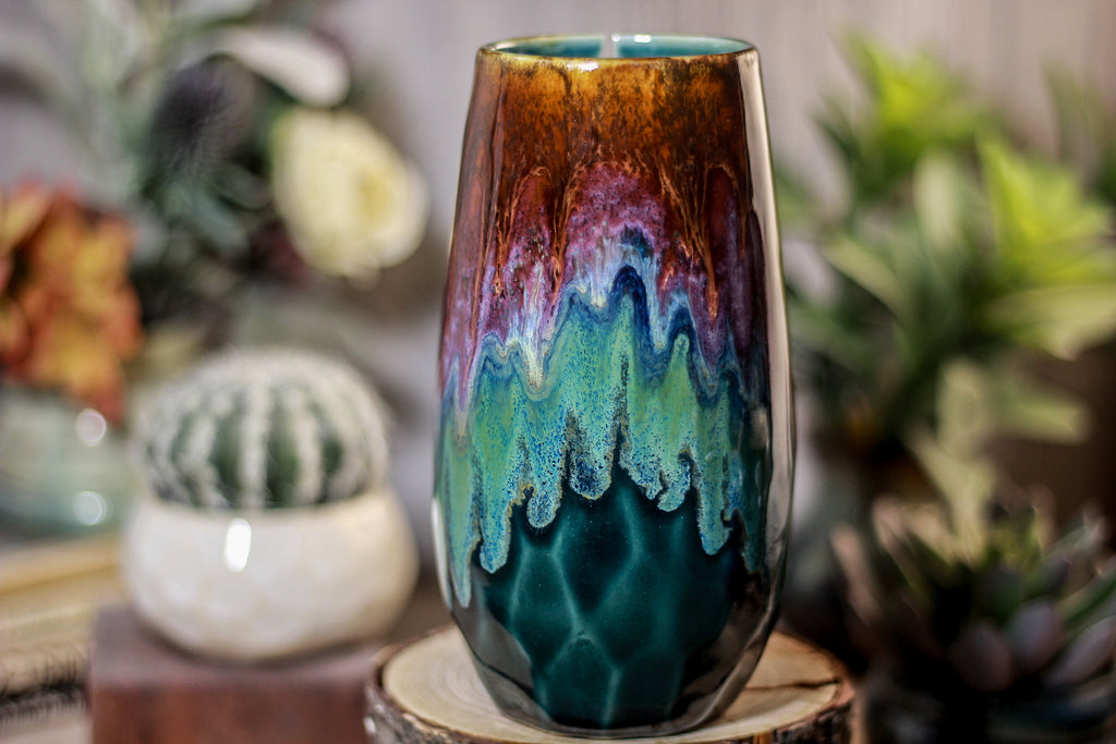 28-B Magenta Haze Notched Crystal Mug, 20 oz.